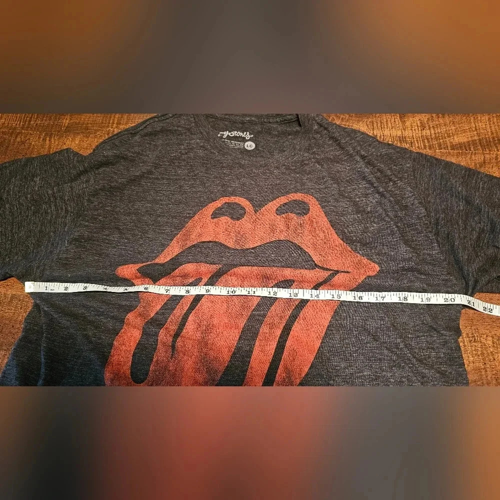 Official Rolling Stones L Red Heather Gray Soft Top  Short Sleeves Lips Size L - Picture 7 of 8
